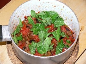 Peperoni ripieni di pasta Sugo e melanzane