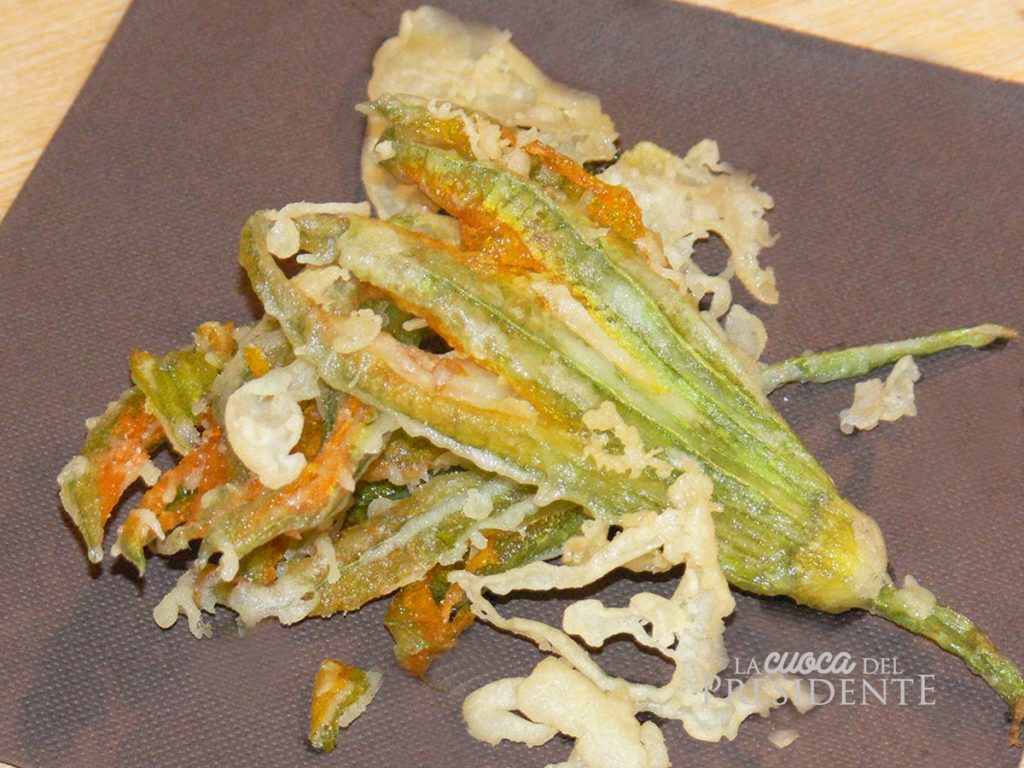 Fiori-di-zucca-fritti-con-tempura